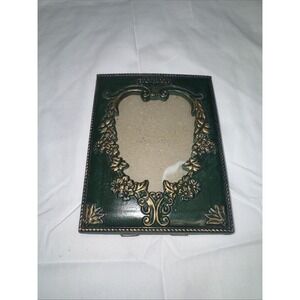 Vintage Victorian Ornate Style Standing Picture Frame Green Gold Heart 3.5x5 NL